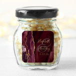 Agate Geode Script Burgundy Gold Wedding Vierkante Sticker<br><div class="desc">Deze elegante moderne bruiloft sticker is voorzien van een geo-de-waterverf van de bruine bruidsschat. Pas eenvoudig de gouden kleurtekst aan op een zwart-wit achtergrond,  met de namen van de bruid en de groom in handschriftelende kalligrafie over een groot ampersand.</div>