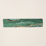Agate Green Glitter Marble Scarf Name Text Sjaal<br><div class="desc">Agate Green Gold Glitter Geode Marble Custom Name Emerald Sparkle Personalized Birthday - Jubileum of Wedding Gift / Suppliest - Voeg Jouw naam toe - Tekst of verwijder - Maak uw speciale cadeautje - Resize en beweeg of verwijder tekst/elementen met aanpassingsgereedschap. Ontwerp door MIGNED. Zie mijn andere projecten/design en schilderijen....</div>