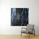 Agate Navy Blue Gold Marble Tapestry Monogram Wandkleed (In Situ (horizontaal))