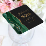 Agate Script Emerald Green Gold Dark 50e verjaarda Kartonnen Onderzetters<br><div class="desc">Deze elegante moderne 50e verjaardagsfeest onderzetters zijn voorzien van een smaragdgroene waterverf agaat geode design getrimd met faux gold glitter. Pas eenvoudig de goudkleurige tekst aan op een leisteen zwarte achtergrond met de naam van de eregast,  het verjaardagsjaar en de datum.</div>