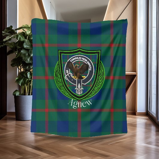 Agnew Scottish Clan Tartan & Crest Fleece Deken