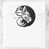 Agressieve witte en zwarte tribale Wolf Ronde Sticker (Tas)