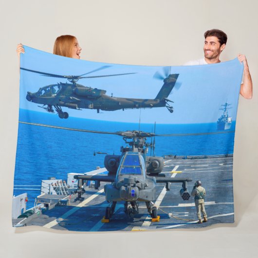 AH-64E APACHE GUARDIAN FLEECE DEKEN (In situ)