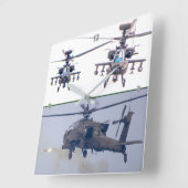 AH-64E APACHE GUARDIAN VIERKANTE KLOK (Hoek)