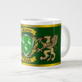 Ahearne/Aherne Irish Shield & Griffins Grote Koffiekop (Voorkant rechts)