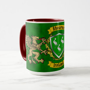 Ahearne Irish Shield & Griffins Personalized Mok