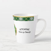 Ahearne Irish Shield & Tartan gepersonaliseerd Latte Mok (Rechts)