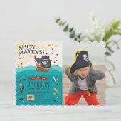 Ahoy Mateys Pirate Verjaardag Foto Kaart (Staand voorkant)
