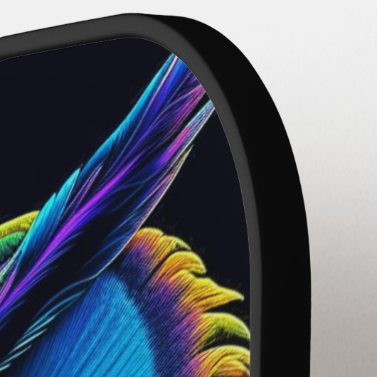 AI gegenereerde kleurrijke Uil Pickleball Paddle (Links Detail)