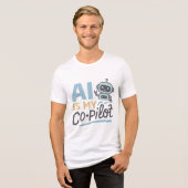 AI is mijn co-piloot - Schattige Robot Tech Design Tri-Blend Shirt (Voorkant volledig)