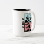 AI Presidenten Gaming Biden Trump Debate Game Over Tweekleurige Koffiemok (Voorkant rechts)