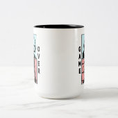 AI Presidenten Gaming Biden Trump Debate Game Over Tweekleurige Koffiemok (Center)