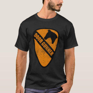 Air Cav Vietnam Deur Gunner in nood T-shirt