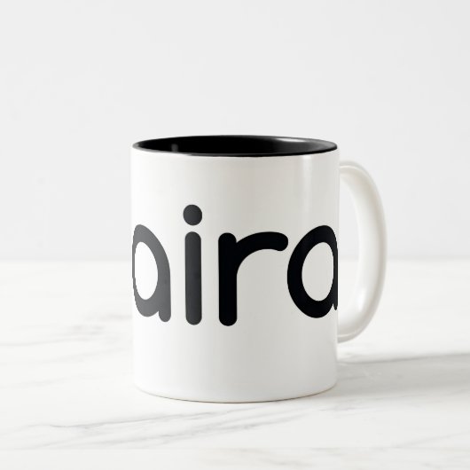 Aira Mok (Voorkant rechts)