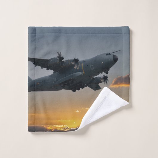 Airbus A400m op zonsondergang Bad Handdoek (Wasdoekje)