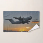 Airbus A400m op zonsondergang Bad Handdoek (Handdoek)