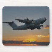 Airbus A400m op zonsondergang Muismat (Voorkant)