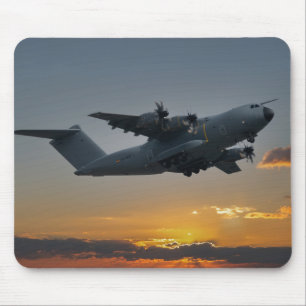 Airbus A400m op zonsondergang Muismat
