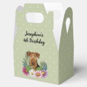 Airdale Terrier met kleurrijke bloemen Verjaardag Bedankdoosjes (Geopend)