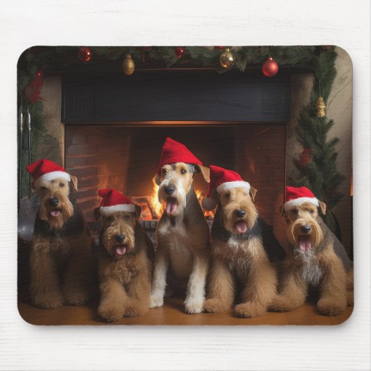 Airedale bij de Haard Kerstmis Muismat (Voorkant)