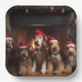 Airedale bij de Haard Kerstmis Papieren Bordje (Voorkant)