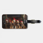 Airedale bij de open haard Kerstmis Bagagelabel (Achterkant horizontaal)