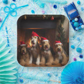 Airedale bij de open haard Kerstmis Papieren Bordje (Feest)