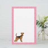 Airedale Bingley Terrier Hond Met Roze Hartjes Briefpapier (Staand voorkant)