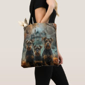 Airedale Halloween Nacht Doggy Delight Tote Bag (Dichtbij)