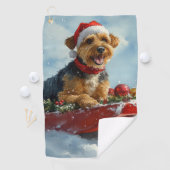 Airedale Hond in Sledge Laat het Sneeuw Kerstmis Golfhanddoek (Insitu)