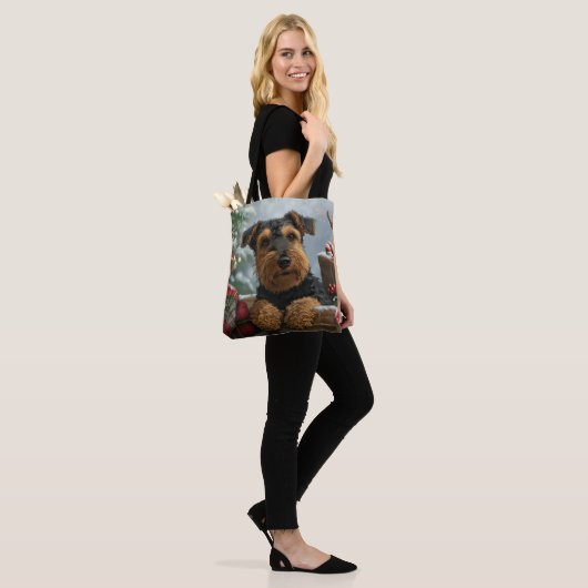 Airedale Hond Kerst Feestelijk Tote Bag (Op model)