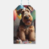 Airedale hond met taart en ballonnen cadeaulabel (Achterkant)