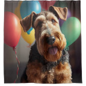 Airedale hond met taart en ballonnen douchegordijn (Voorkant)