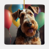 Airedale hond met taart en ballonnen keramisch ornament (Achterkant)