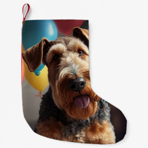 Airedale hond met taart en ballonnen kleine kerstsok