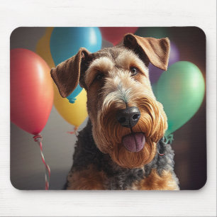 Airedale hond met taart en ballonnen muismat