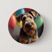 Airedale hond met taart en ballonnen ronde button 5,7 cm (Voorkant)