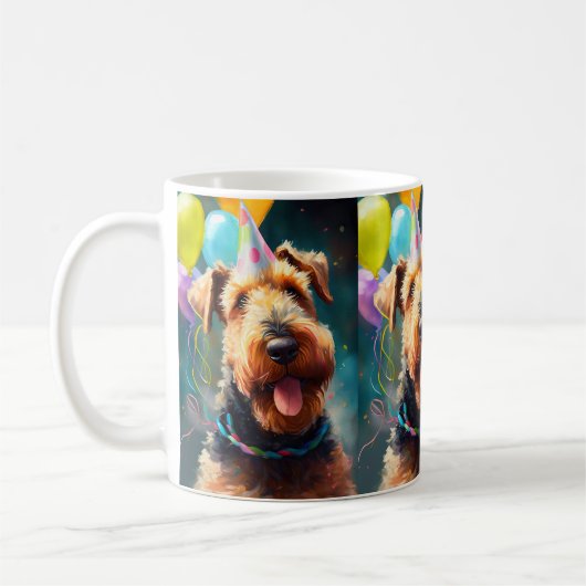 Airedale hond met verjaardagscadeau en pet koffiemok (Links)