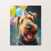 Airedale hond met verjaardagscadeau en pet legpuzzel (Verticaal)