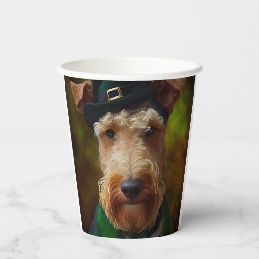 airedale hond op St. Patrick's Day Papieren Bekers (Achterkant)