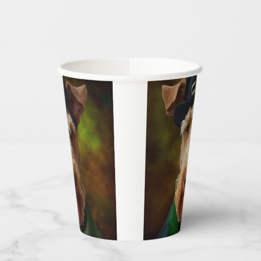 airedale hond op St. Patrick's Day Papieren Bekers (Links)