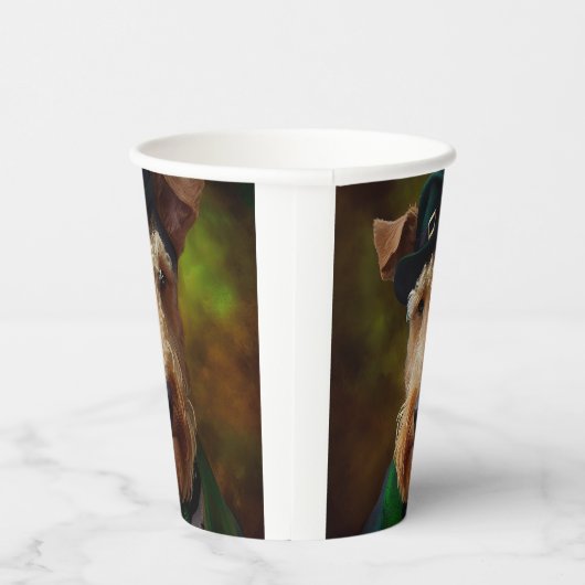 airedale hond op St. Patrick's Day Papieren Bekers (Rechts)