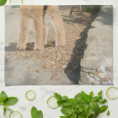 Airedale in de Stable Yard Theedoek (Gevouwen)