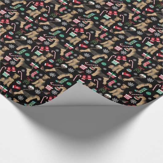 Airedale kerstcadeauverpakking cadeaupapier (Hoek)