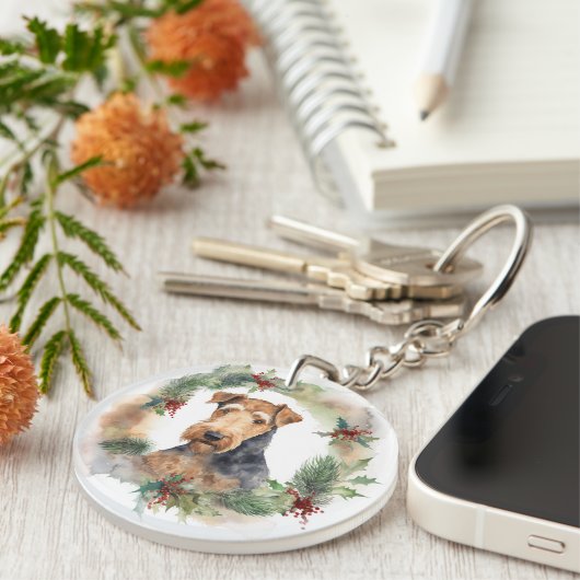 Airedale Kerstkrans Feestelijke Pup Sleutelhanger (Voorkant Rechts)