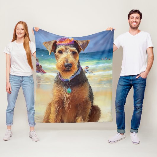 Airedale op strand, zomercadeau voor hondenliefheb fleece deken (In situ)