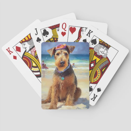 Airedale op strand, zomercadeau voor hondenliefheb pokerkaarten (Achterkant)