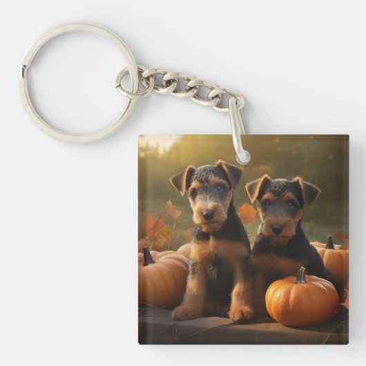 Airedale Puppy Autumn Delight Pompoen Sleutelhanger (Voorkant)