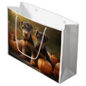 Airedale Puppy Herfst Delight Pompoen Groot Cadeauzakje (Voorkant Gekanteld)