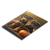 Airedale Puppy Herfst Delight Pompoen Notitieboek (Linkerzijde)